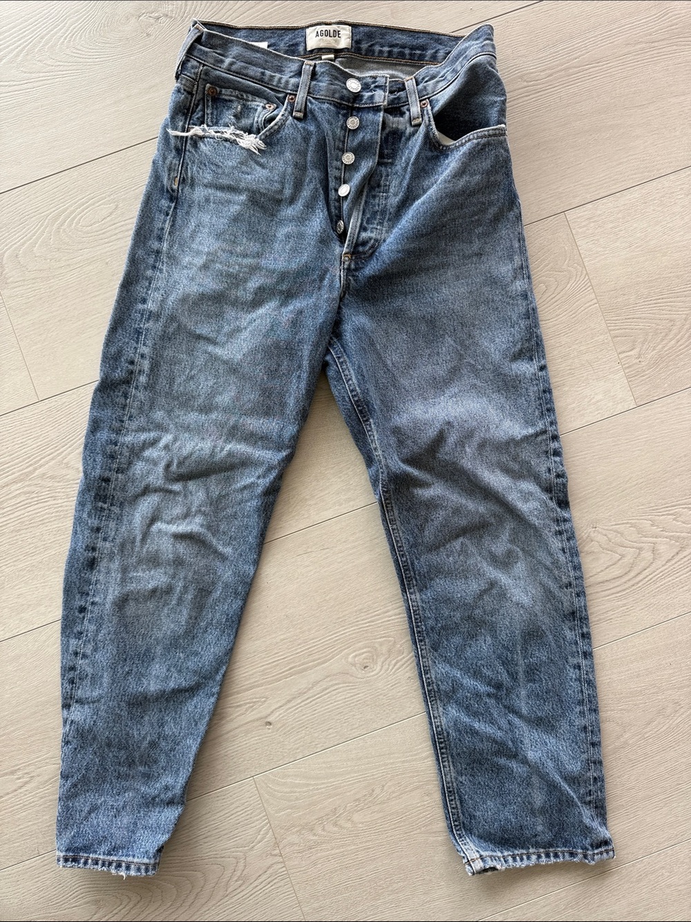 Agolde women’s 90’s crop Distressed Faded Blue Slim Straight Jeans